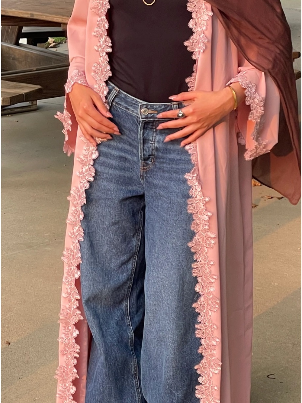 PINK LACE TRIM ABAYA